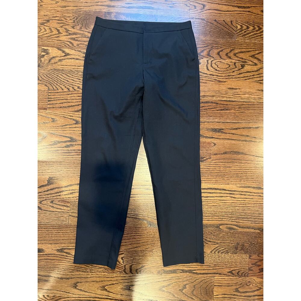 Lululemon women’s black pants Sz. 8